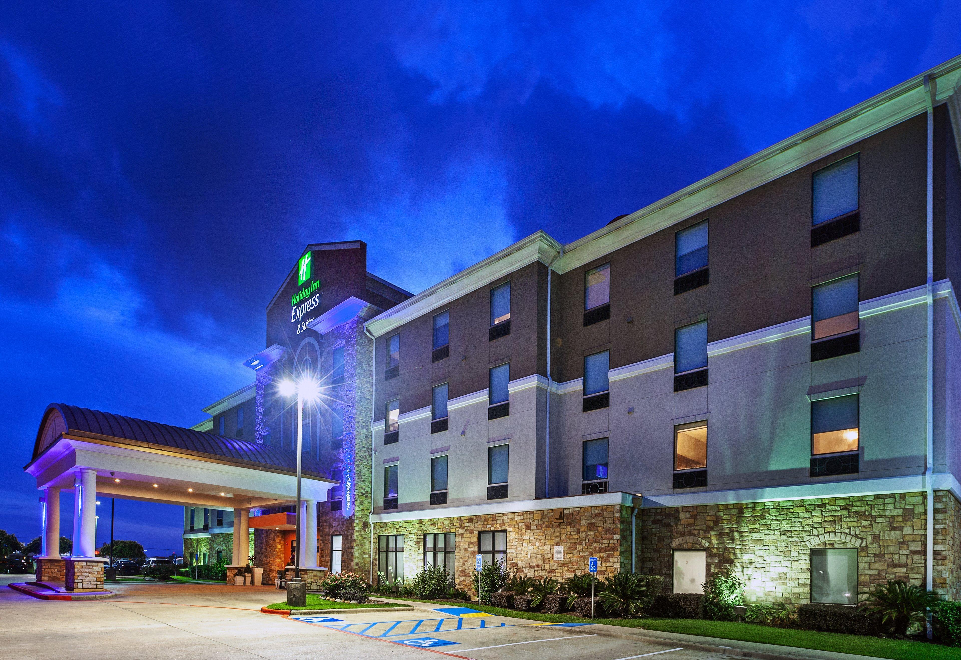 Holiday Inn Express Hotel & Suites Port Arthur, An Ihg Hotel Exterior photo